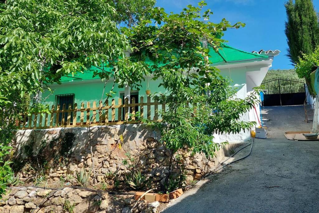 La Huerta Del Castillo Con Su Caz De Agua - Enjoy Life & Relax Castillo de Locubin Exterior photo