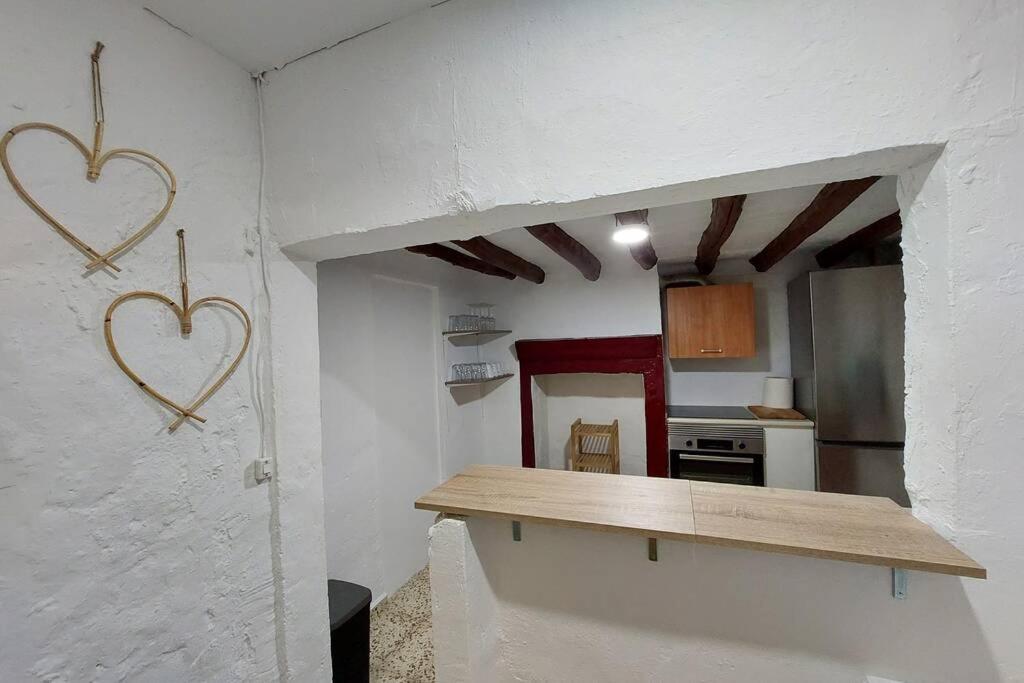 La Huerta Del Castillo Con Su Caz De Agua - Enjoy Life & Relax Castillo de Locubin Exterior photo